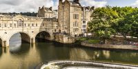 BATH - JULY 18: View of the Pulteney Bridge River Avon on July 18, 2015 in Bath, England