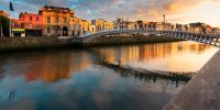 dublino Ha Penny bridge tramonto riflesso