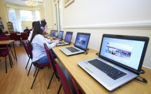aula computer della scuola st. Giles di Brigthon