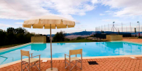 Piscina nel campus di Volterra, per i momenti di relax