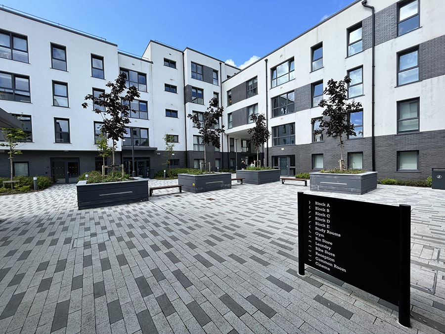 MTU-Melbourn-Point-Courtyard-1-scaled