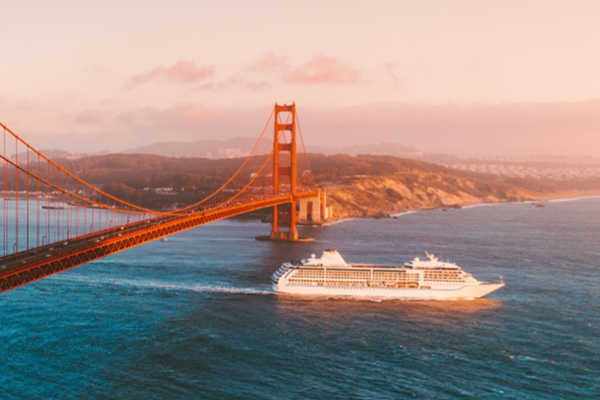 Vivi un'emozione unica con questa bellissima escursione che ti regalerà una vista indimenticabile sullo skyline della città e sull’imponente Golden Gate Bridge