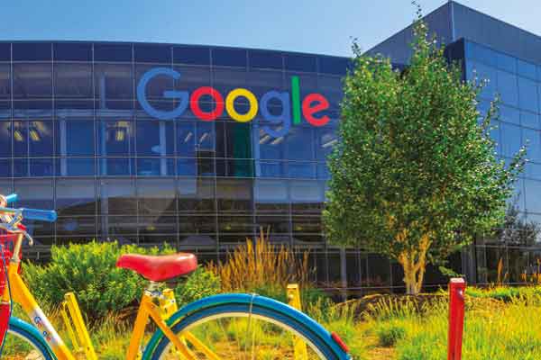 Dove vedere i quartier generali di Apple a Cupertino e GooglePlex a Mountain View, il campus di Google e quartier generale del famoso motore di ricerca. In più sarà prevista una visita al Computer History Museum (Ingresso incluso) dove ripercorrere la nascita e l o sviluppo dei computer nel tempo.