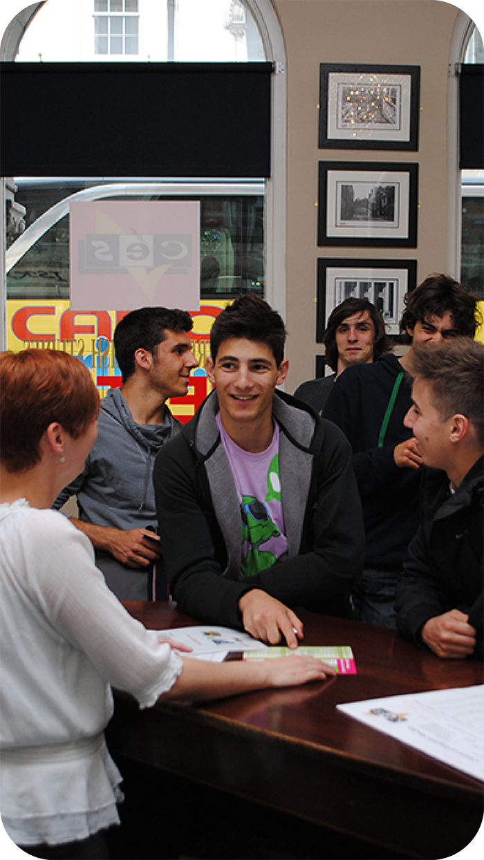 soggiorni linguistici all'estero con i programmi Young Adults