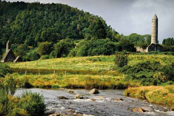 Glendalough & Bray e Howth & Dún Laoghaiare saranno il set di questo viaggio alla scoperta di Dublino