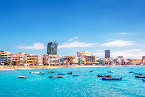 Spiaggia Amadores, Teror, Puerto de Mogan, Spiaggia Maspalomas saranno il set di questo viaggio alla scoperta di Gran Canaria