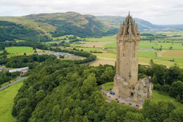 Glasgow, St. Andrews e Dundee, Loch Lomond saranno il set di questo viaggio alla scoperta di Stirling