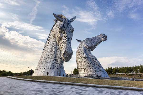 La città di Falkirk offre alcune attrazioni eccezionali, tra cui The Kelpies e Callendar House.