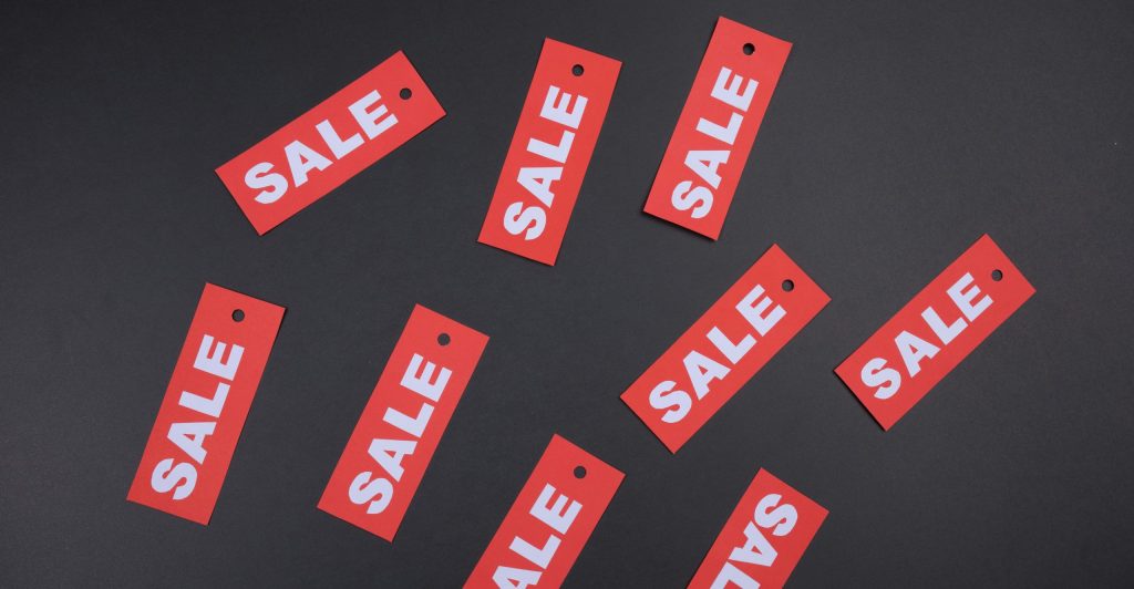 Il Thanksgiving (Giorno del Ringraziamento) e il Black Friday sono due ricorrenze oramai diventate globali. Scopriamo insieme come vengono celebrati oggi.