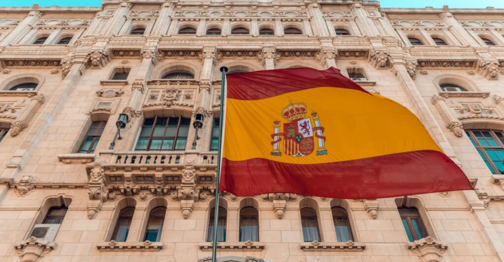 Se stai pensando a una vacanza studio in Spagna, tre città ti aspettano: Barcellona, Madrid e Valencia. Tra sole, arte, tapas e tanto altro, ogni città offre qualcosa di unico.