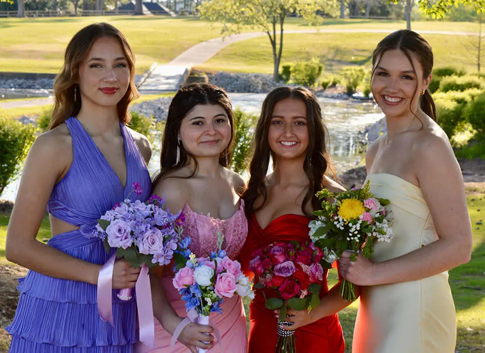 Prom, il ballo scolastico più famoso al mondo si svolge alla fine dell'anno scolastico usa
