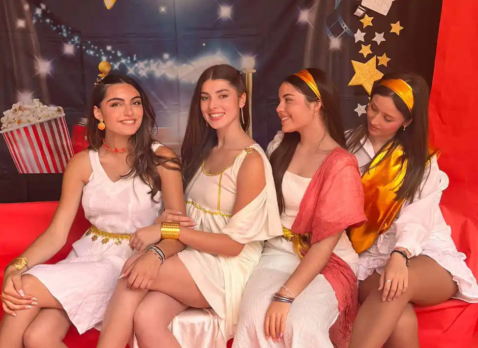 Vivi il tuo trimestre, semestre o anno Select Program in Spagna