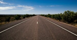 Viaggiare da solo per la prima volta, che si tratti di una vacanza studio o di un’esperienza all’estero, può creare dell'ansia. Eccoti qualche consiglio pratico!