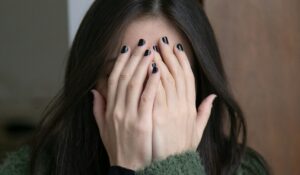 Partire per un anno all’estero per chi è timido o riservato può essere una grande sfida. La buona notizia è che la timidezza non è un ostacolo insormontabile: ecco qualche consiglio