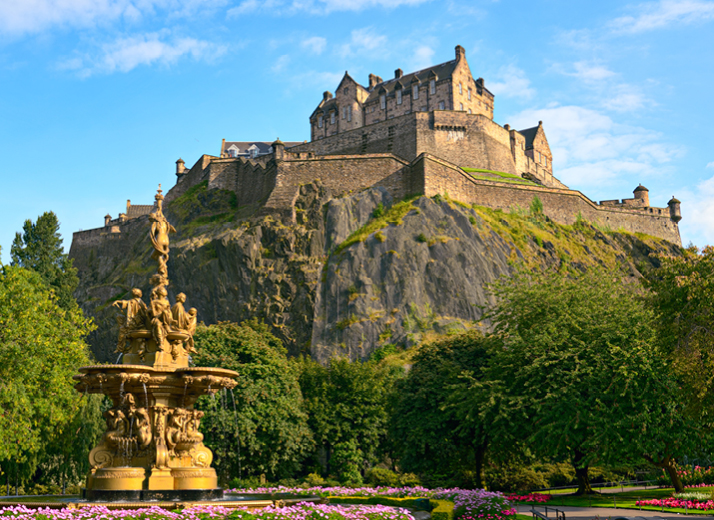 Vacanza studio di 15 giorni ad Edimburgo, Scozia nella Queen Margaret University