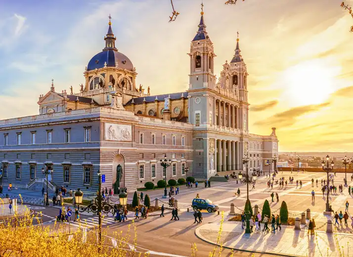 Vivi una vacanza studio in Spagna a Madrid, di 15 giorni