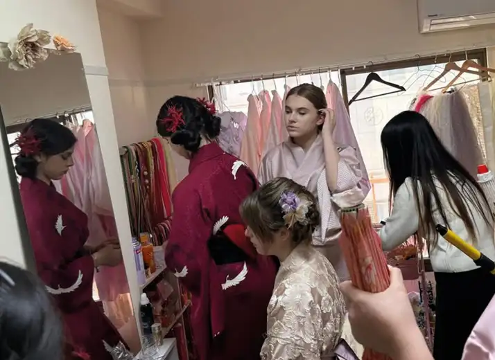 ATTIVIà E SERATE kimono TOKYO+ OSAKA