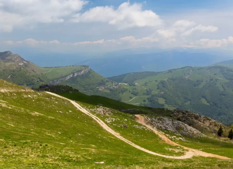 Vivi la tua Estate INPSieme in Italia con il programma a Monte Baldo - Trinity