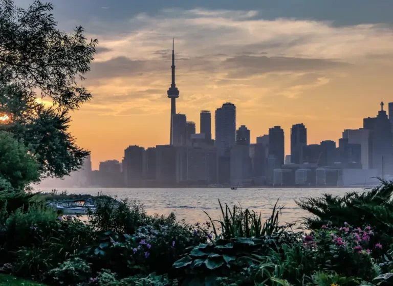 Soggiorni Linguistici-preview-Toronto CES